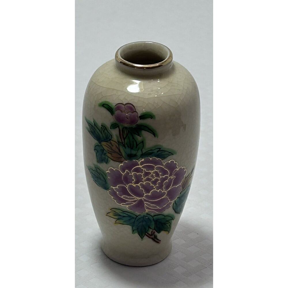 Vintage Japanese Satsuma ceramic Cream color Vase W/ Pink Peony 4.5" gold accent